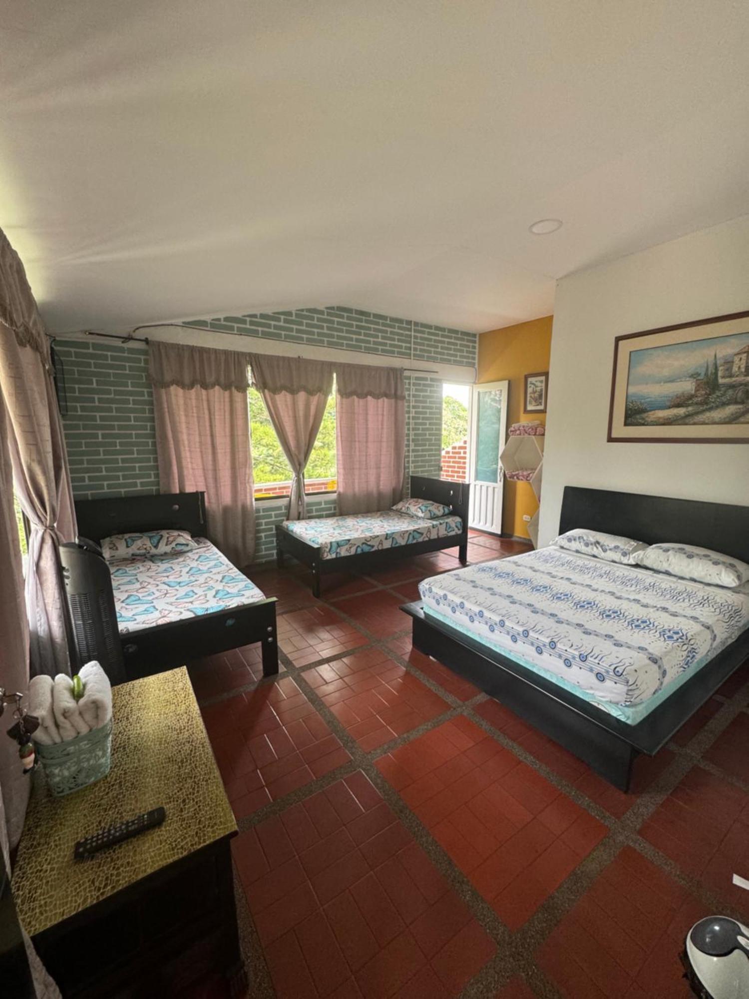 Hospedaje Avitor Guest House Pereira Ngoại thất bức ảnh